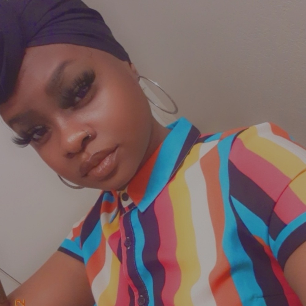 Meet your Posher, Marveonna